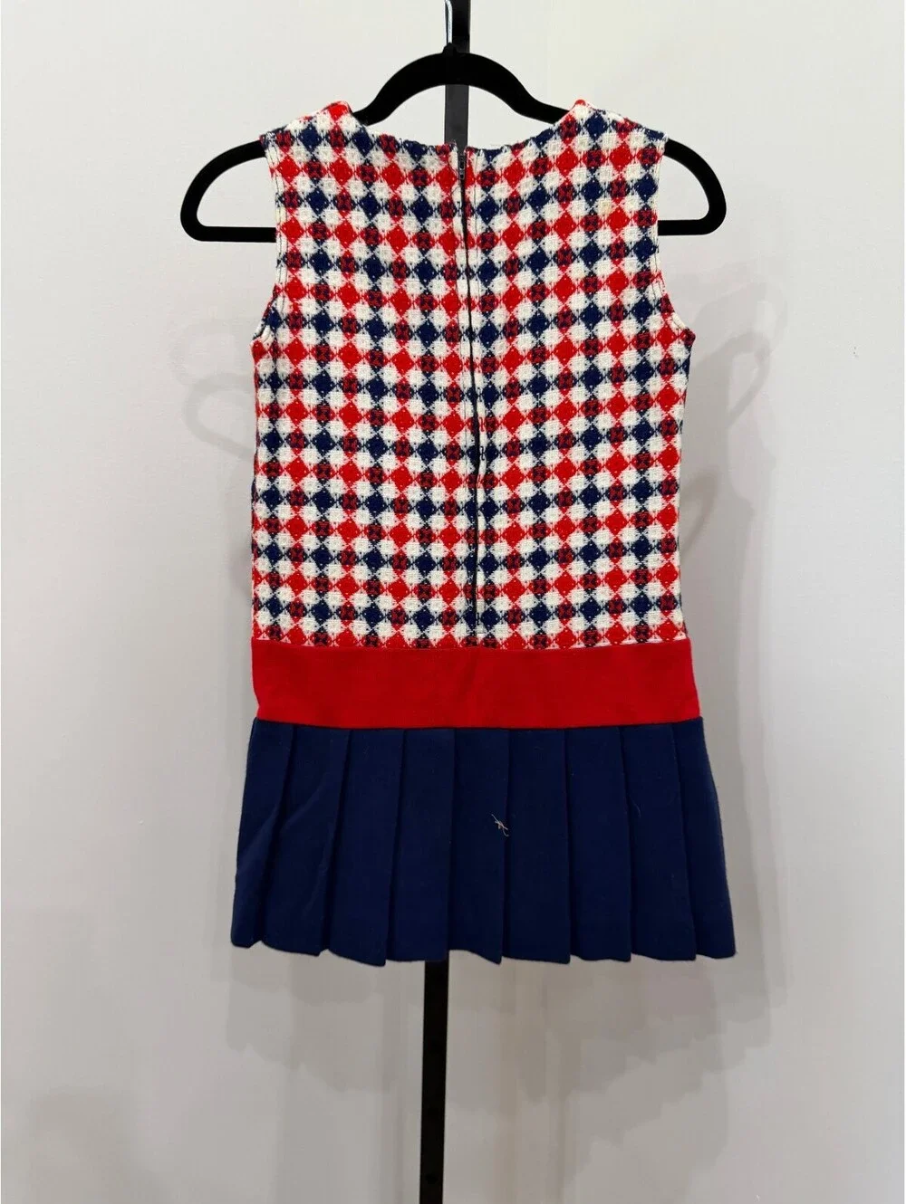 Playmore Size 10 Girls Sleeveless Dress with Pleated Navy Skirt Red Waistband